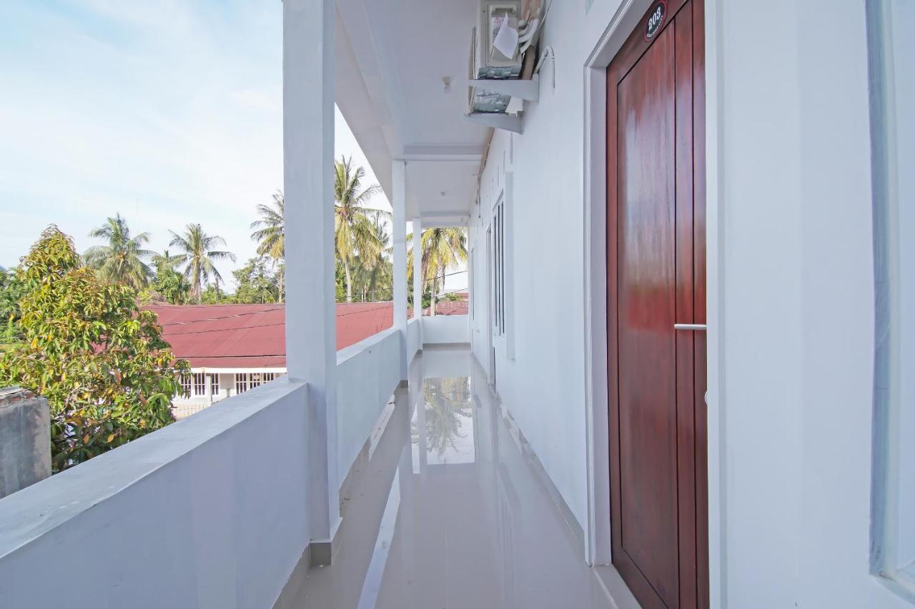 Oyo 91681 Raysa Homestay Pekanbaru Extérieur photo